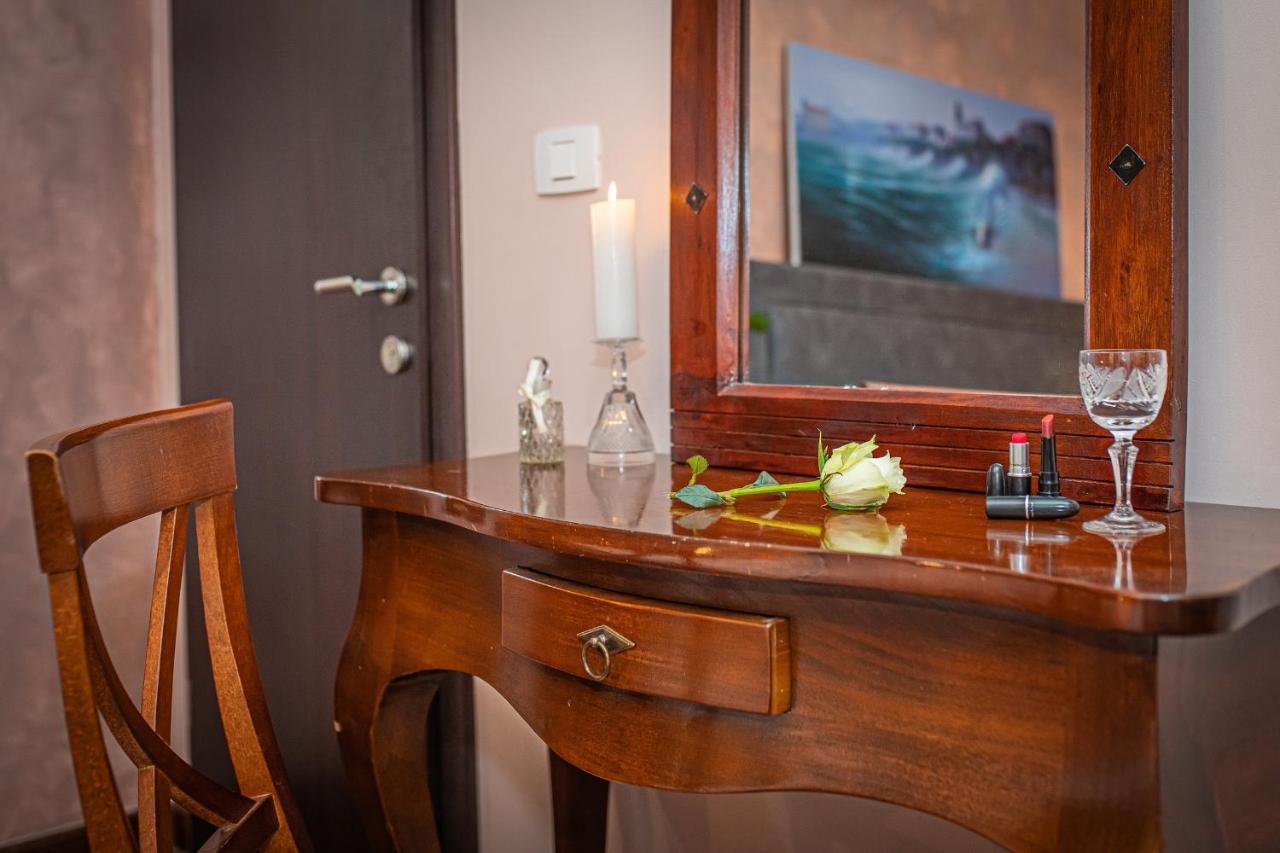Theatre Luxury Rooms Spalato Esterno foto