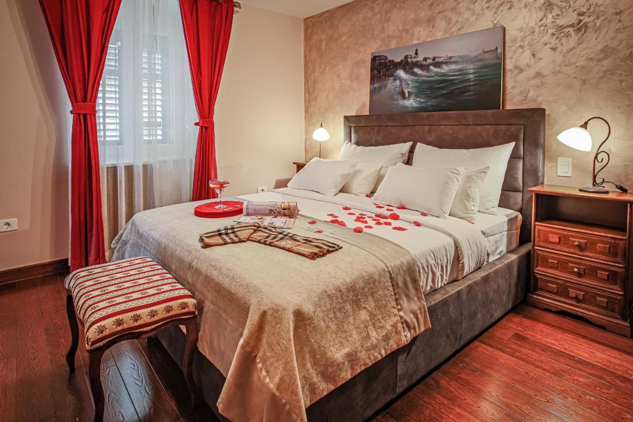 Theatre Luxury Rooms Spalato Esterno foto