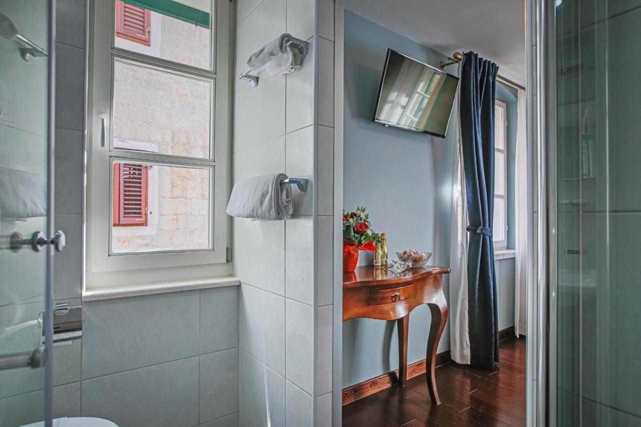 Theatre Luxury Rooms Spalato Esterno foto