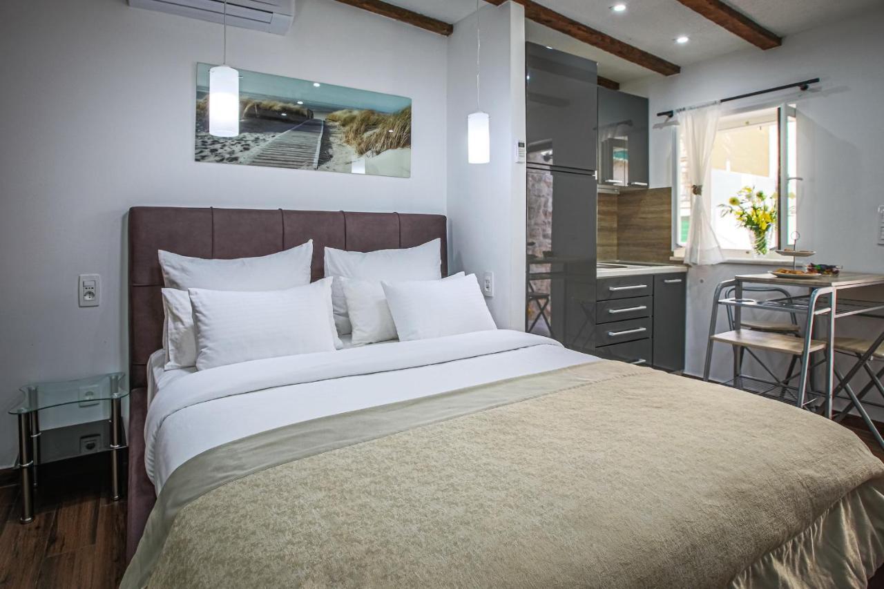Theatre Luxury Rooms Spalato Esterno foto